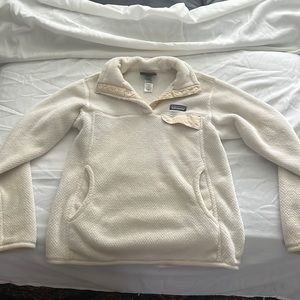Patagonia pullover in great condition size medium